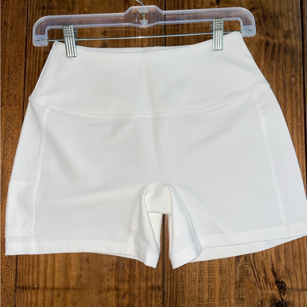 Peter Millar spandex and polyester shorts- white, size small